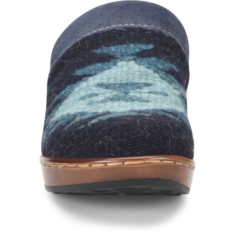 Born Women's Bandy Blanket Clogs - Indigo Blanket Combo (Blue)