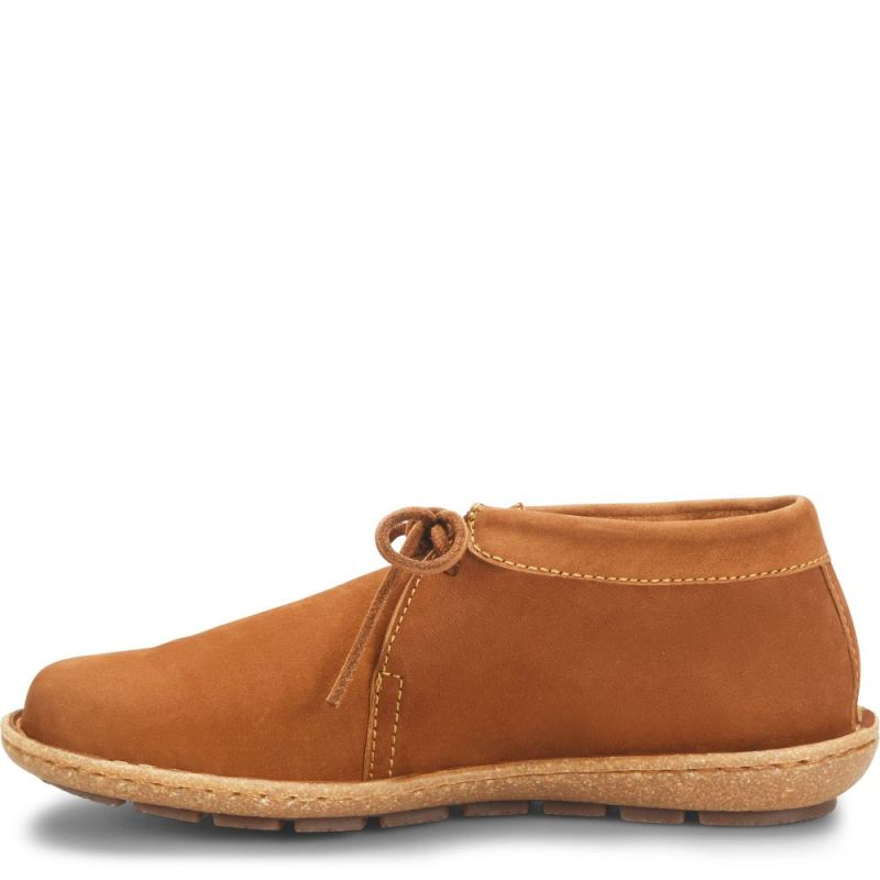 Born Women's Nuala Boots - Maple Leaf Nubuck (Tan)