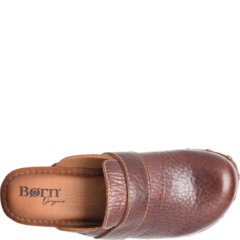 Born Women's Topaz Clogs - Cinnamon Stick (Brown)