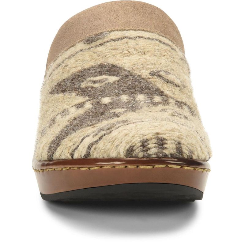 Born Women's Bandy Blanket Clogs - Birch Blanket Combo (Tan)